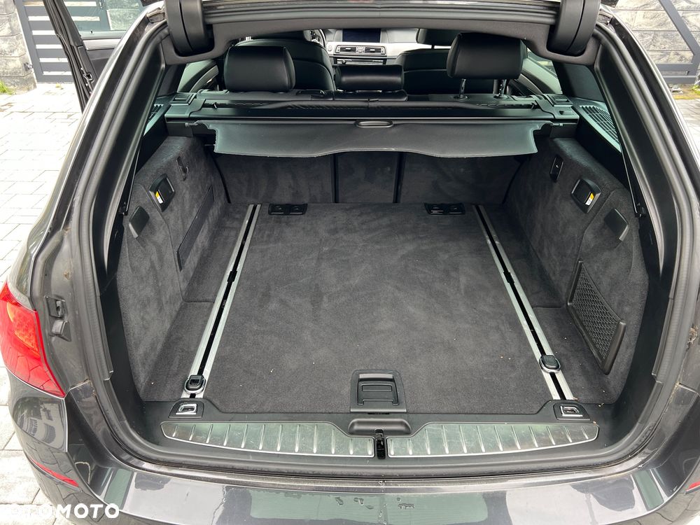 BMW Seria 5 M550d xDrive Touring Sport-Aut - 24