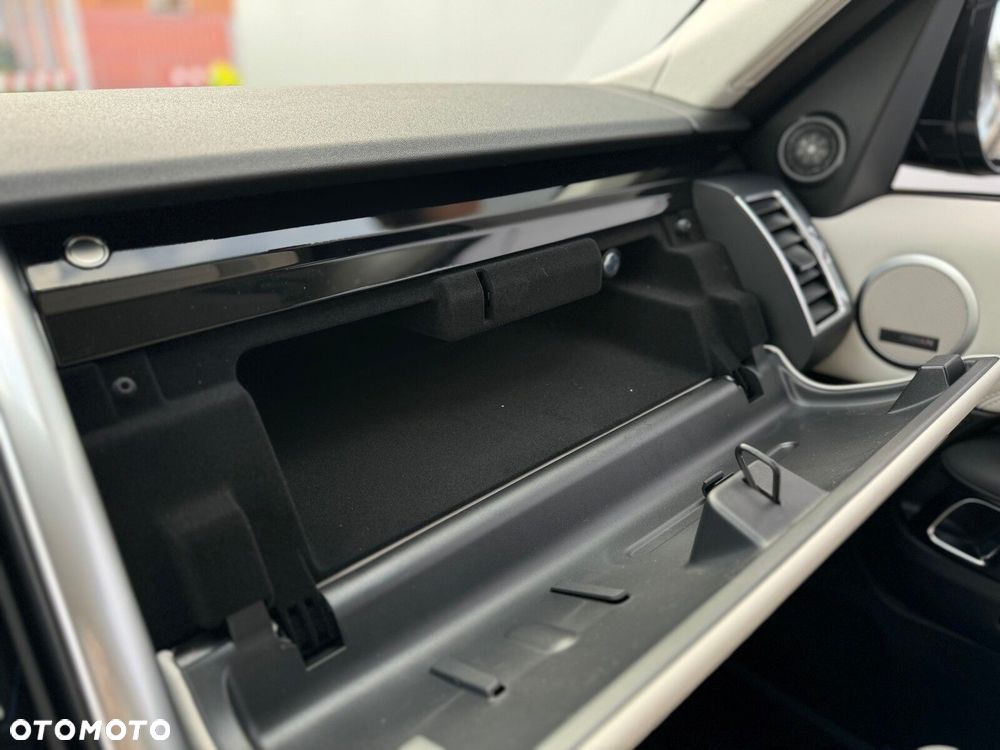 Land Rover Discovery - 28