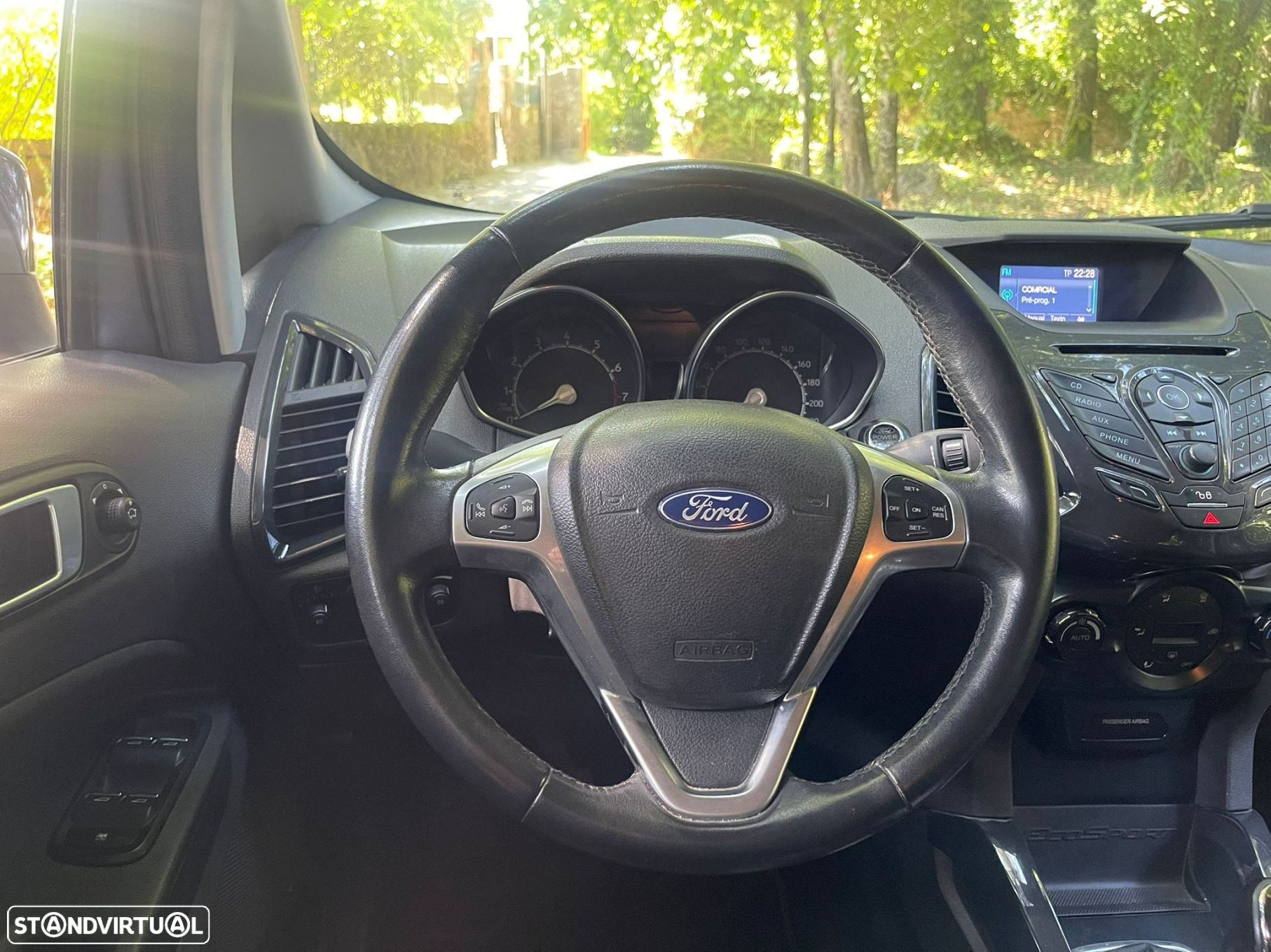 Ford EcoSport 1.0 EcoBoost Titanium - 12