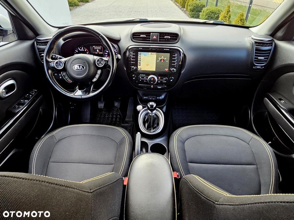 Kia Soul 1.6 CRDI Dream Team Edition - 19