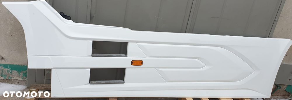 SPOILERY MIEDZYOSIOWE ZABUDOWA MIĘDZYOSIOWA DAF XF XG XG+ Prawa i Lewa 2292784 i 2292962 - 2