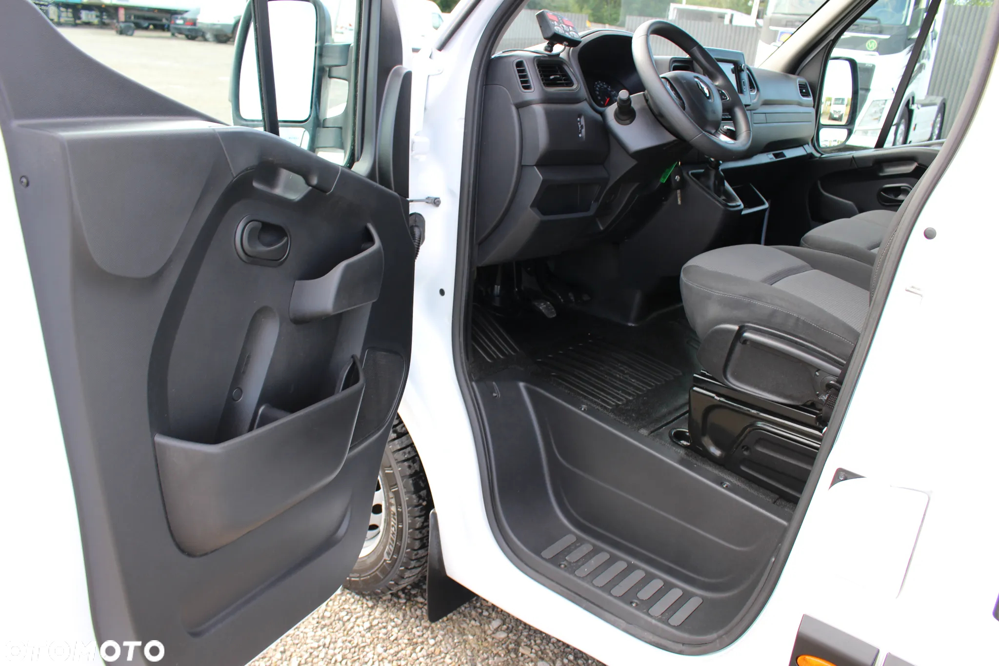 Renault MASTER 2.3 DCI*145 KM* CHŁODNIA/ AGREGAT CARRIER / L3H2 / 2 KOMORY / GPS / SERWIS FR / IDEALNY STAN / IGŁA / - 27