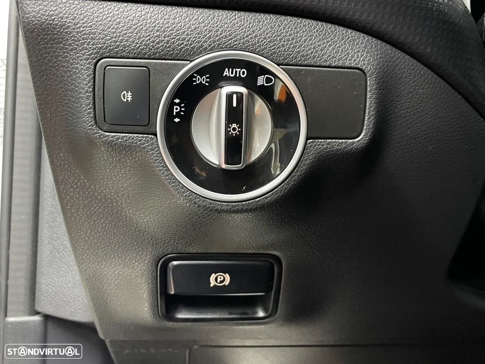 Mercedes-Benz A 180 CDI (BlueEFFICIENCY) Urban - 22