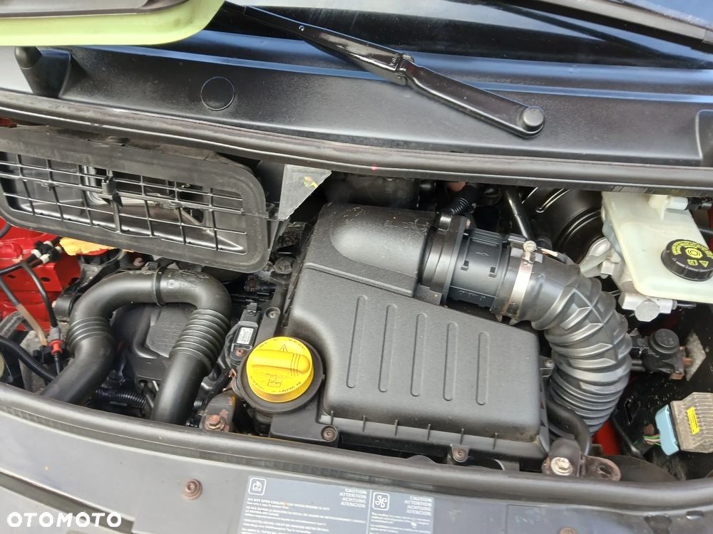 Renault TRAFIC - 19