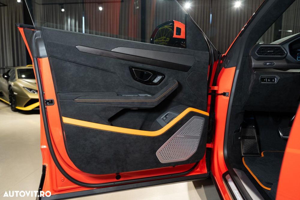 Lamborghini URUS - 33