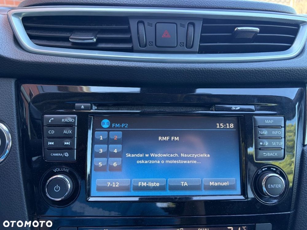 Nissan Qashqai 1.2 DIG-T N-Connecta - 17