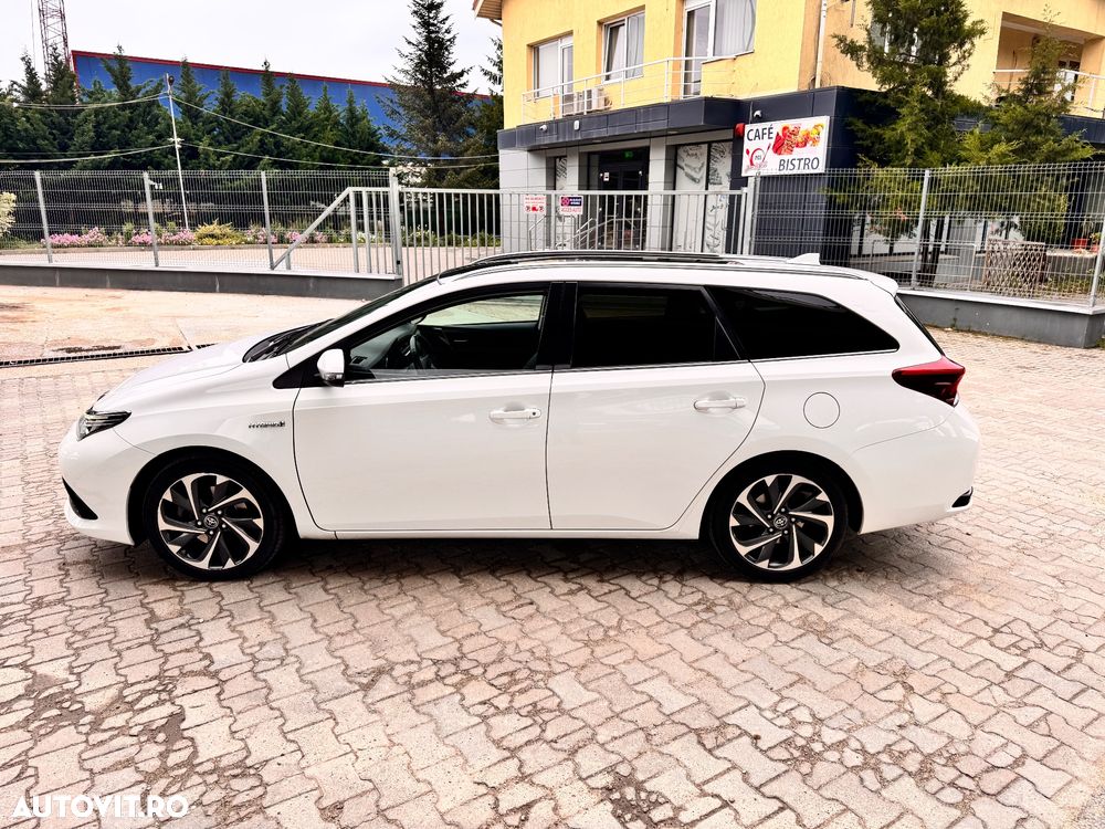 Toyota Auris - 5