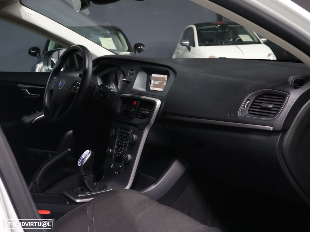 Volvo V40 1.6 D2 Momentum - 7