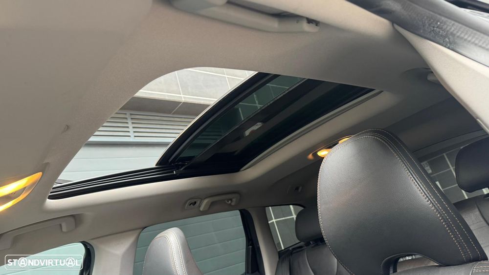 Volvo XC 60 2.0 D4 R-Design Momentum Geartronic - 11