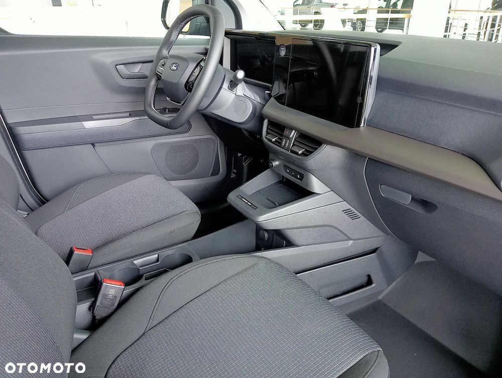 Ford E-Transit Couirer - 11