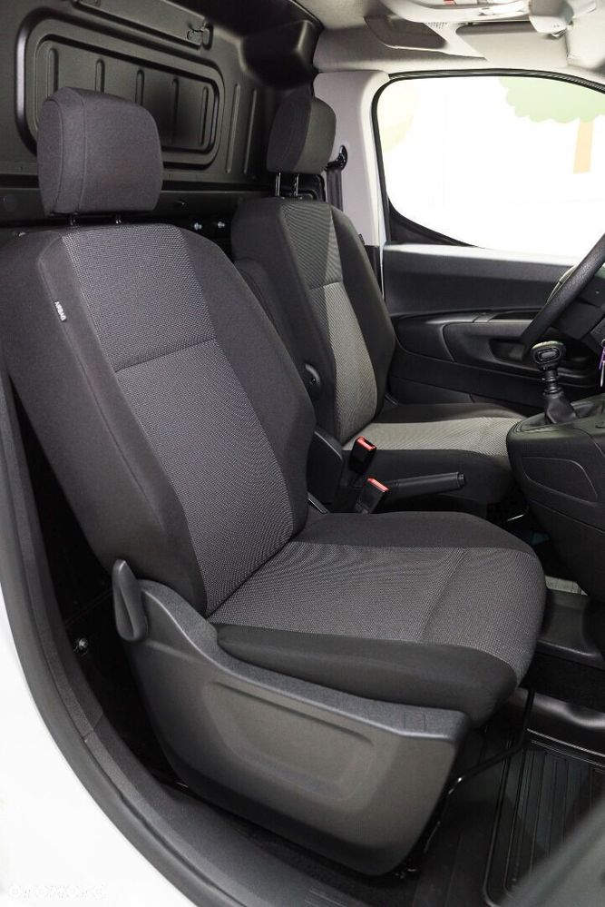 Toyota Proace City - 21