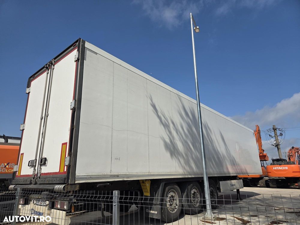 Krone model SD/R, THERMO KING SLXe, 2017, 758.847km, anv BUNE 80%, axa liftabila, axe JOST, TUV, rulata in GERMANIA, posibilitate leasing, STARE BUNA-PROMOTIE 15.900 EUR+Tva - 3