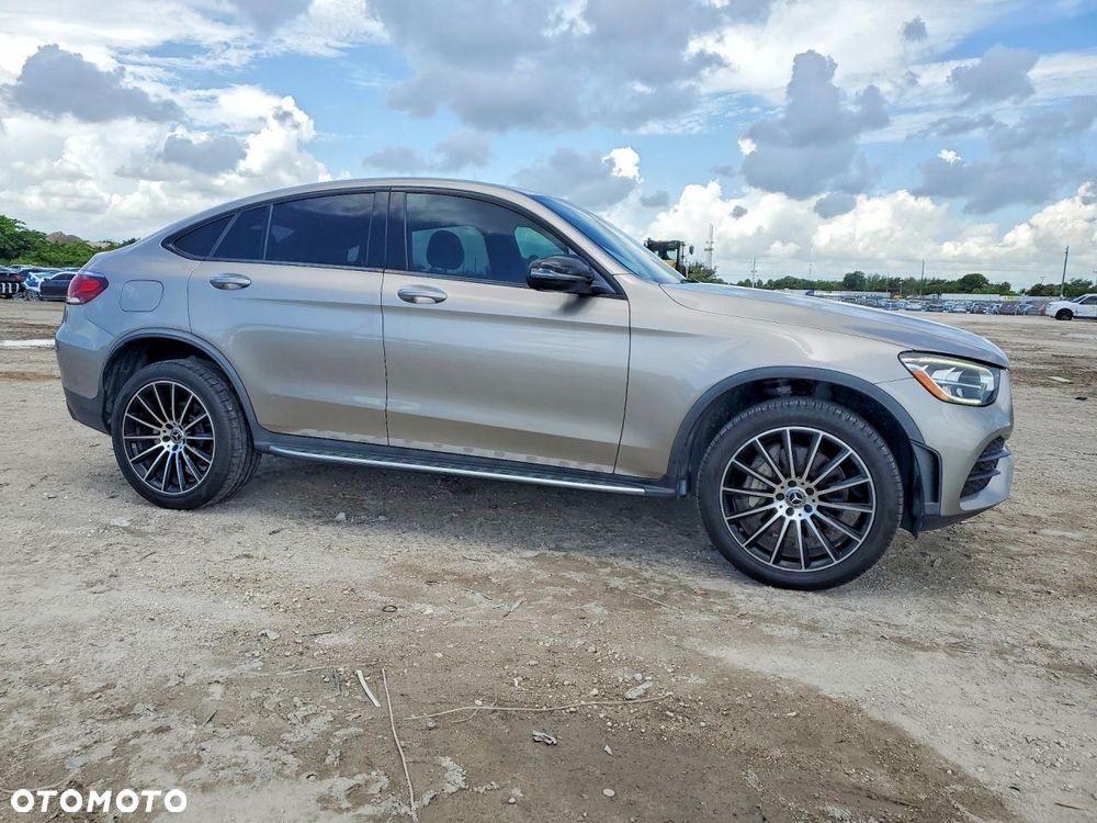 Mercedes-Benz GLC 300 4-Matic - 2