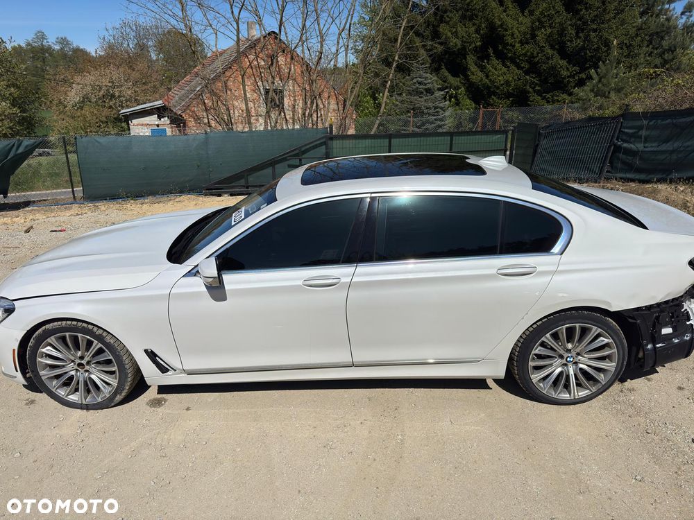 BMW Seria 7 750i xDrive Edition Exclusive - 28