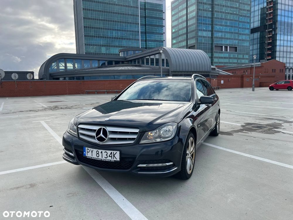 Mercedes-Benz Klasa C 180 CGI BlueEff Avantgarde - 2