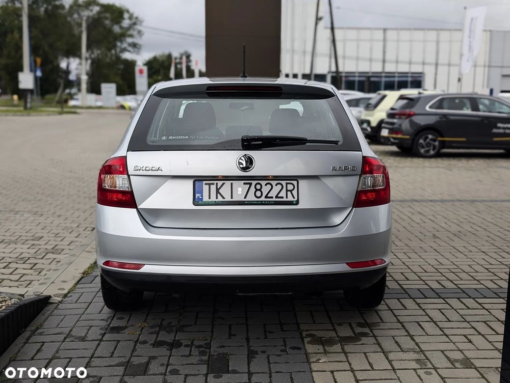 Skoda RAPID 1.2 TSI Ambition - 6