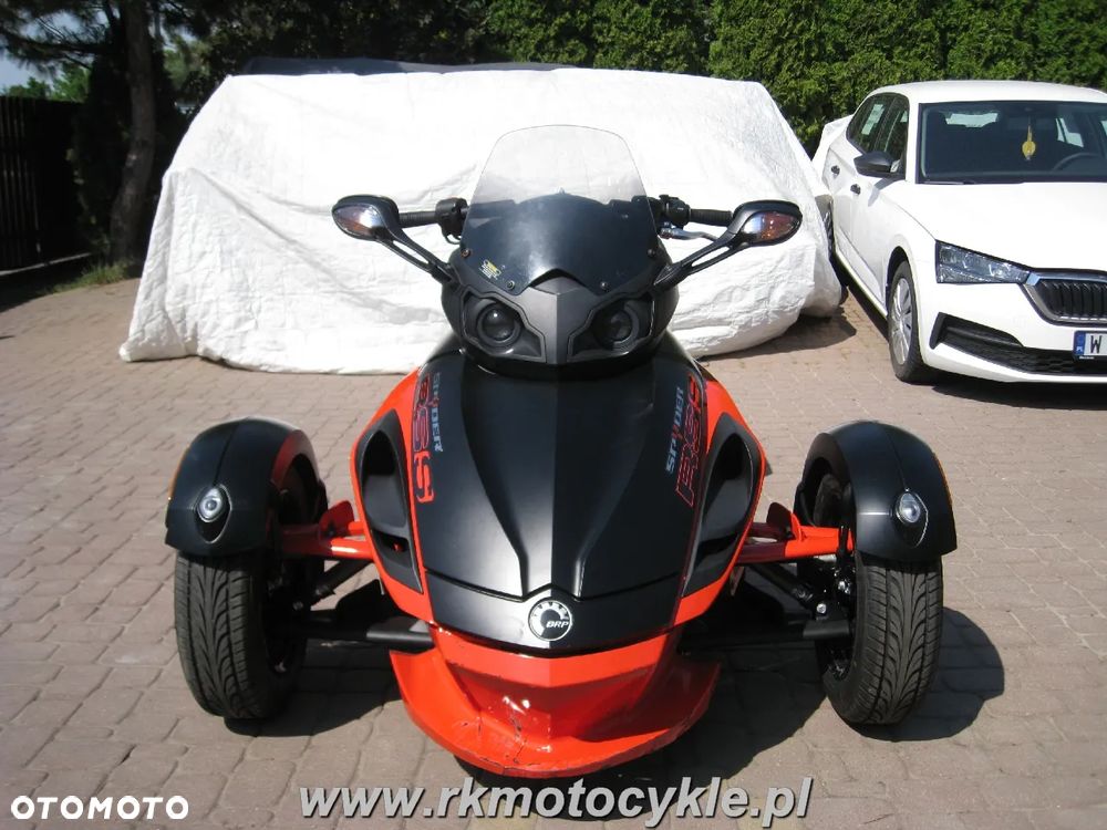 Can-Am Spyder - 8