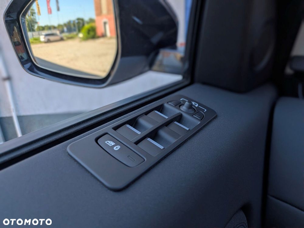 Land Rover Discovery Sport 2.0 D200 mHEV S - 27
