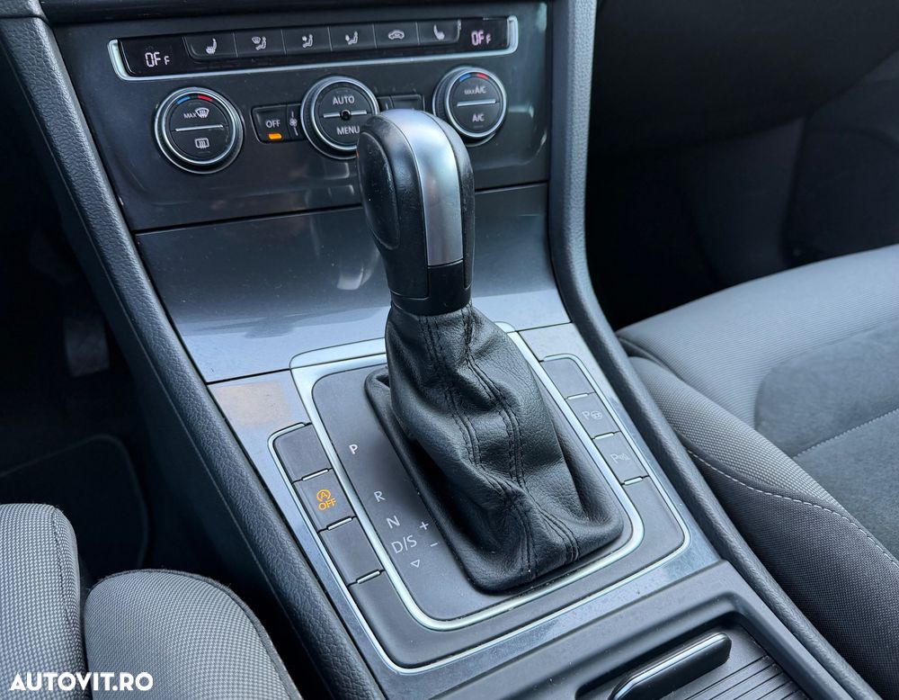 VOLKSWAGEN Golf 2020 — imagine 8