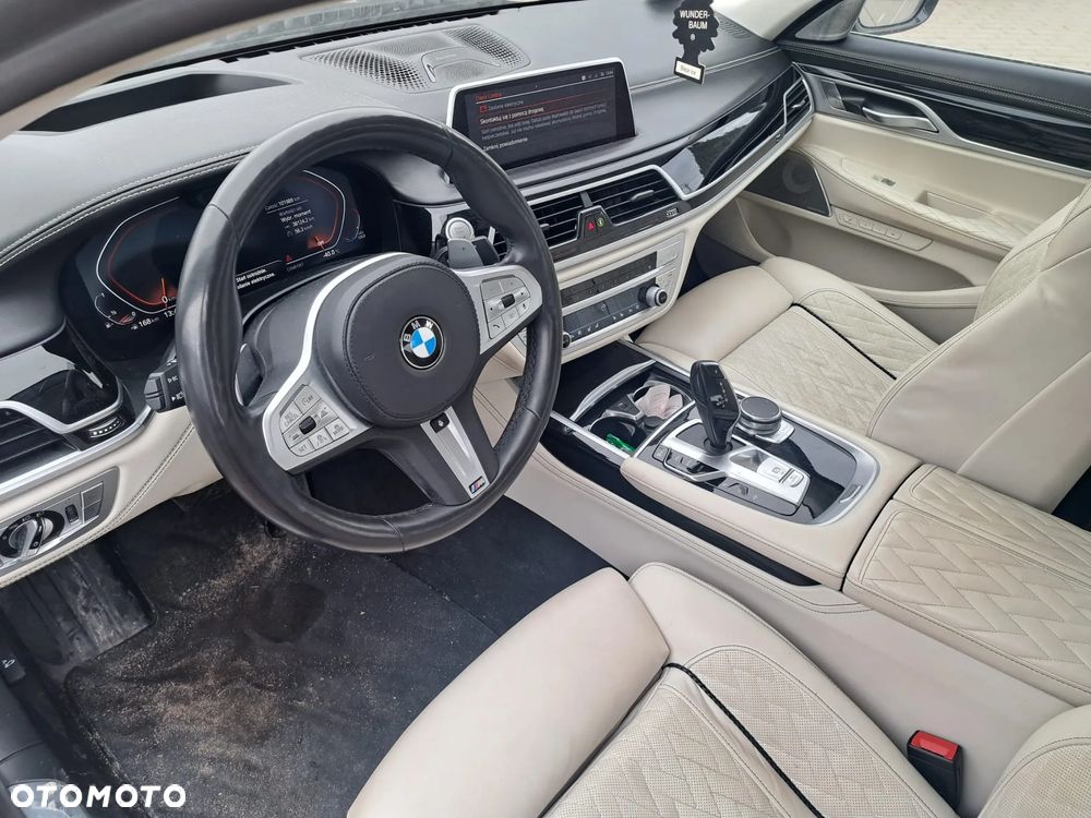 BMW Seria 7 - 8