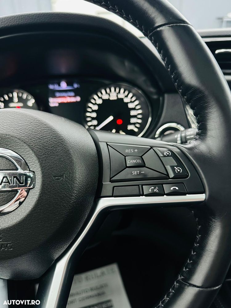 Nissan X-Trail 1.6 dCi N-Connecta - 32