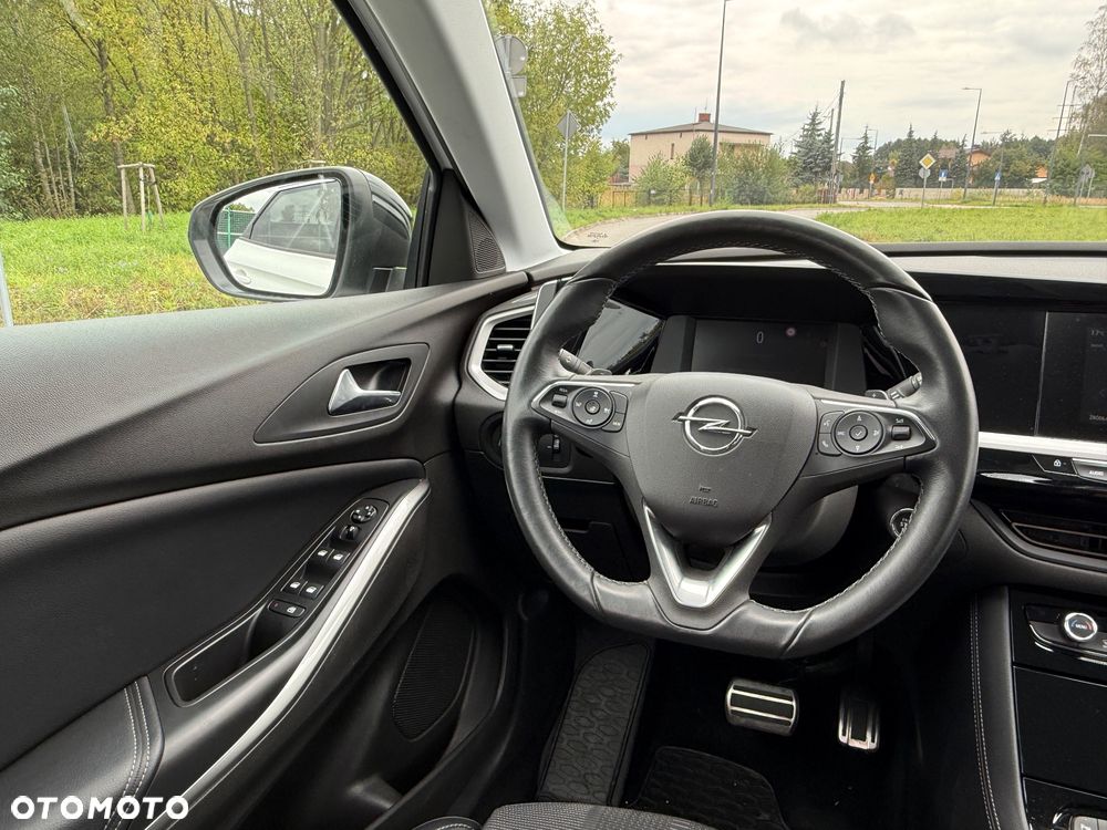 Opel Grandland 1.2 T Business Elegance S&S - 12