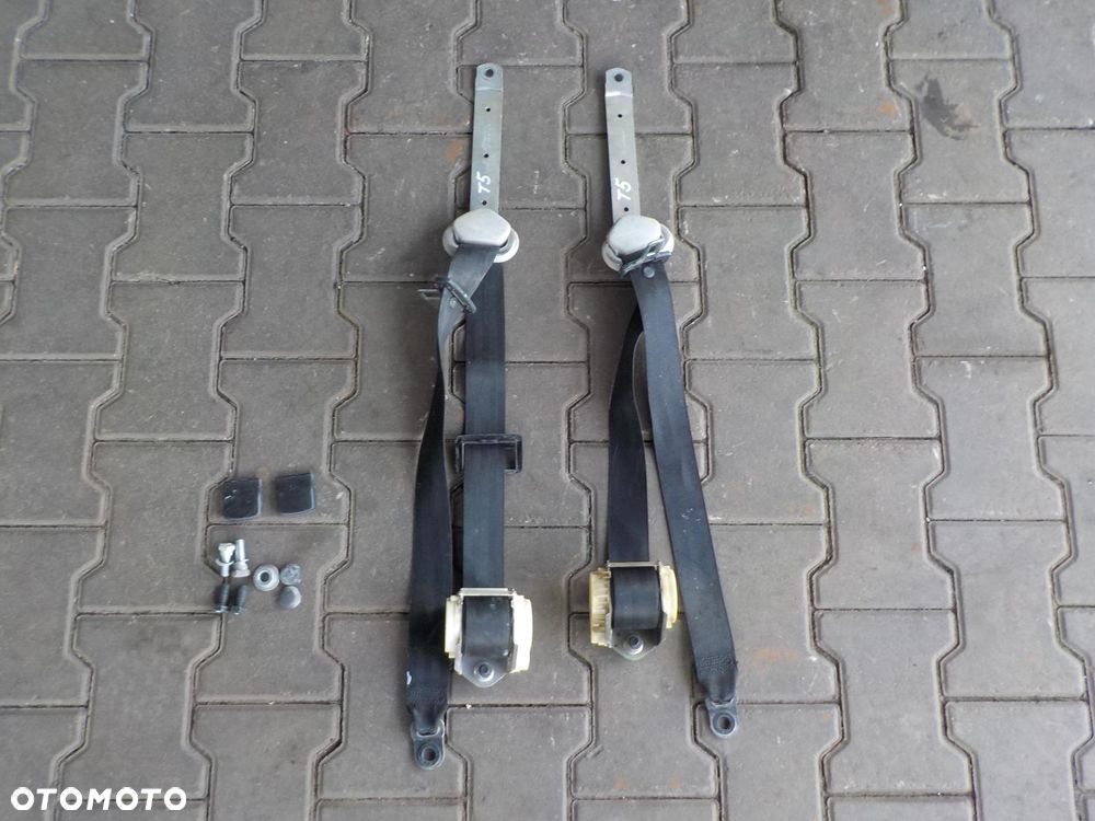 VW T5 PAS PASY BEZPIECZEŃSTAWA TYŁ TYLNE III RZĄD - 1