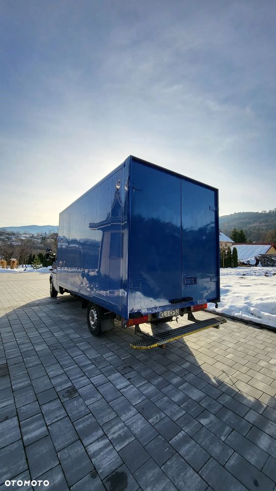 Mercedes-Benz Sprinter - 4