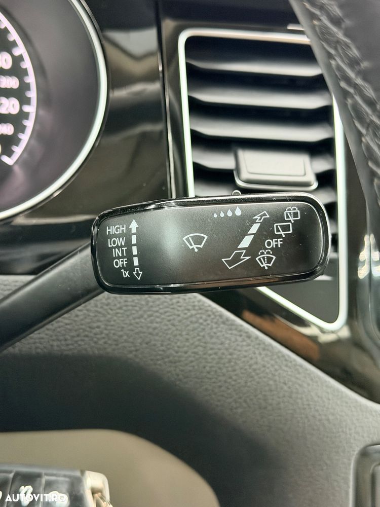 Volkswagen Golf Sportsvan 1.4 TSI (BlueMotion Technology) DSG Highline - 31