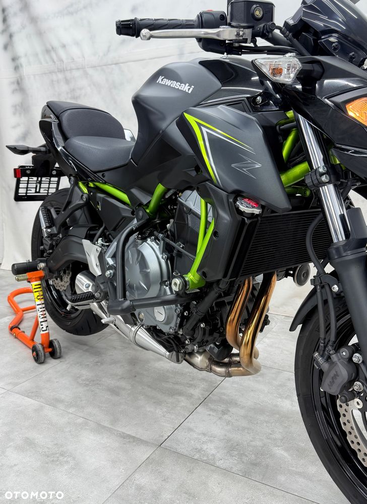 Kawasaki Z 650 - 16