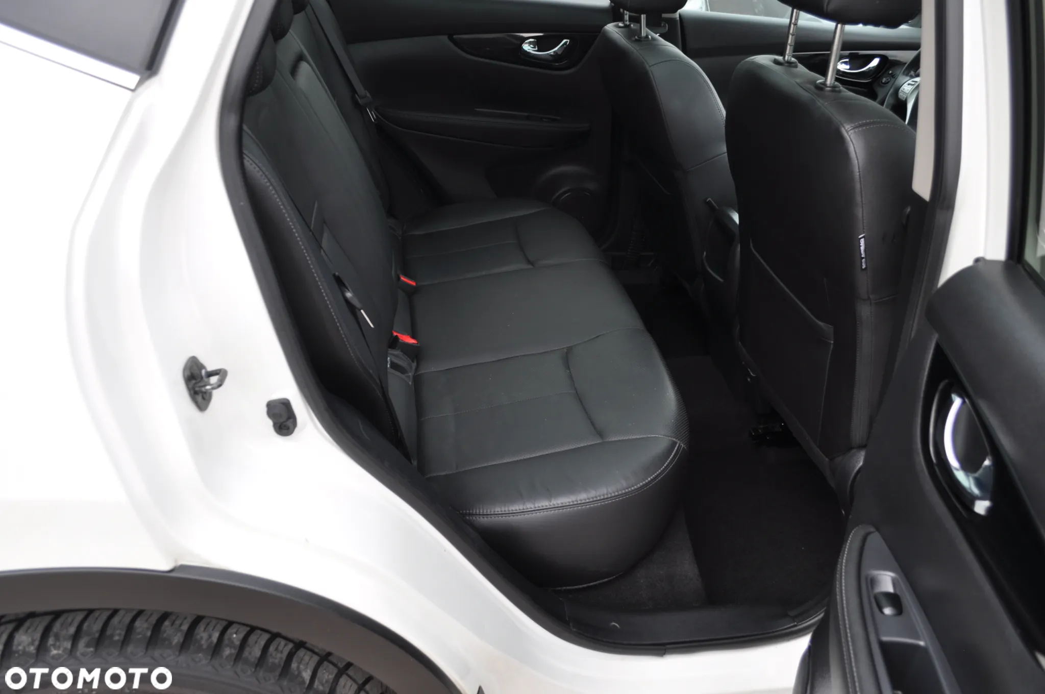 Nissan Qashqai 1.6 DCi Tekna - 19