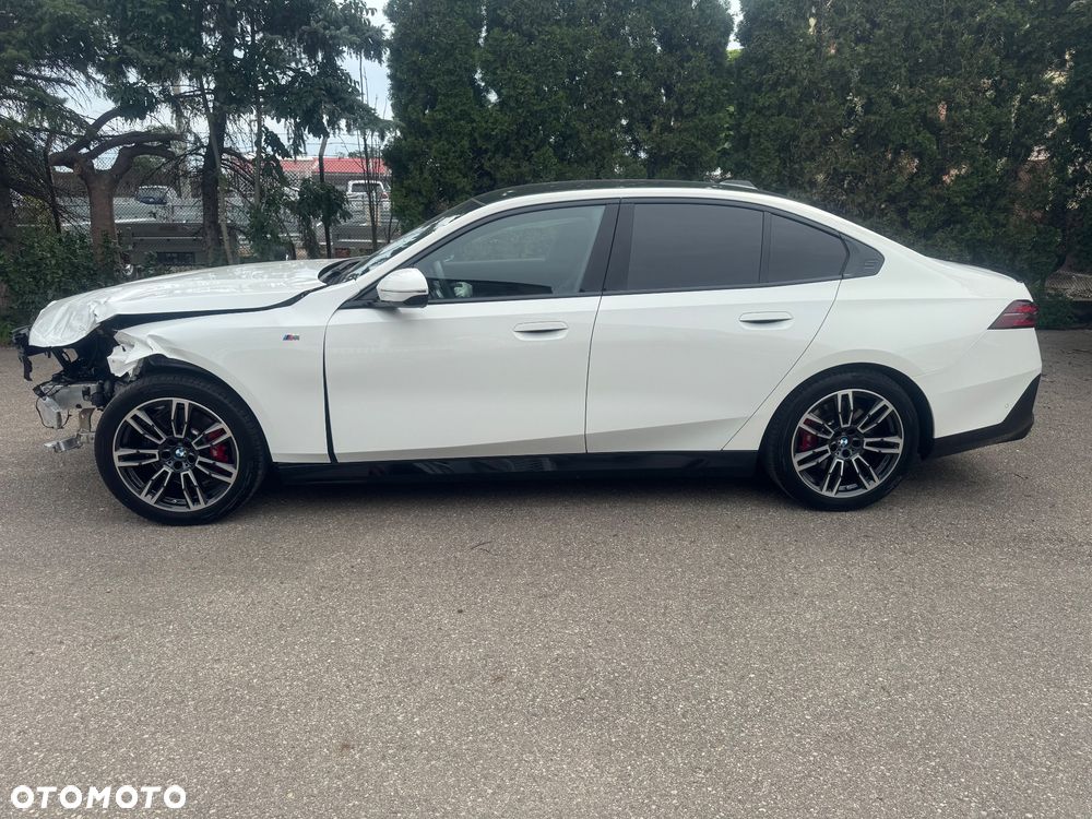 BMW Seria 5 - 36