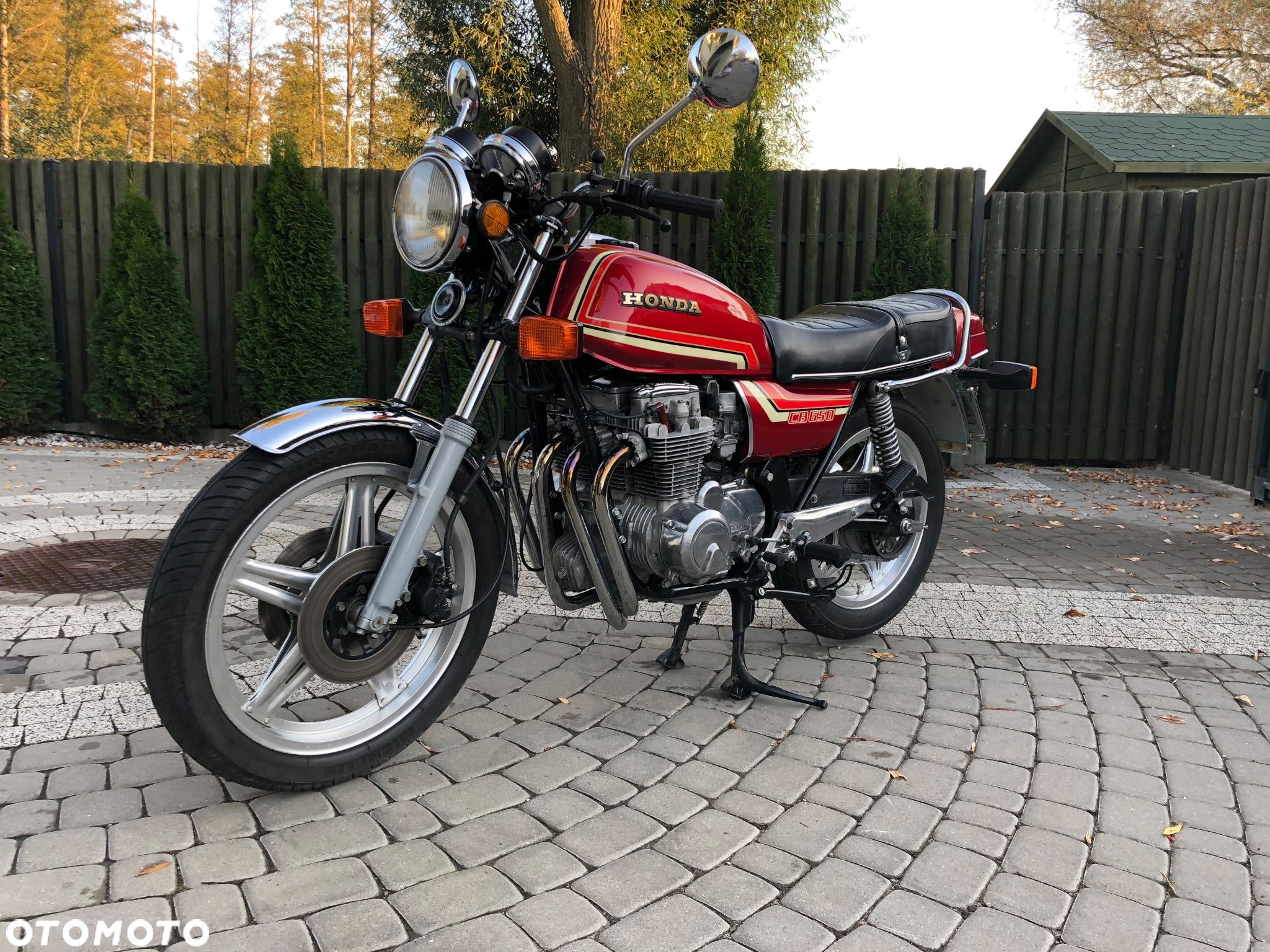 Honda CB - 1