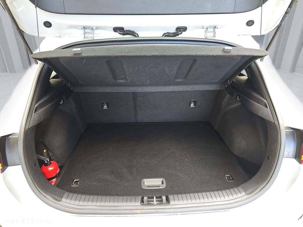 Kia Ceed 1.5 T-GDI M - 20