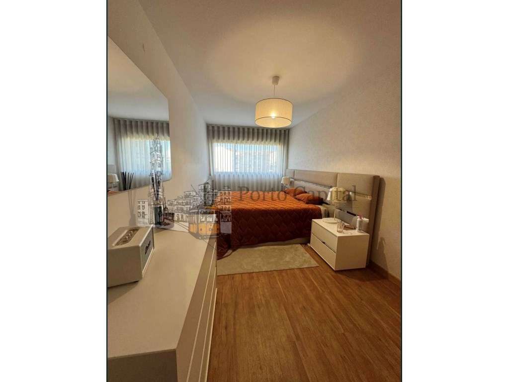 T3 Duplex Para Arrendamento em São Mamede de Infesta - Grande imagem: 2/13