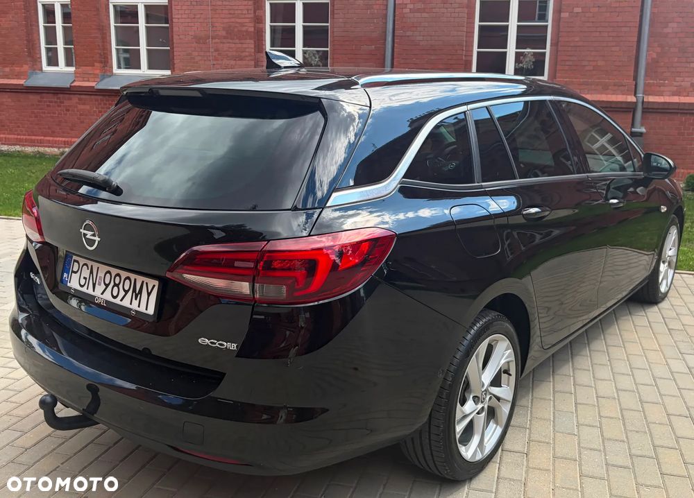 Opel Astra 1.6 CDTI Cosmo - 26