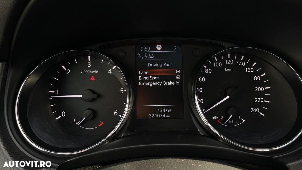 Nissan Qashqai 1.6 DCI Start/Stop Tekna - 31