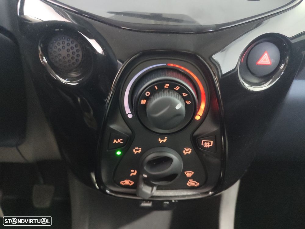 Peugeot 108 1.0 VTi Style - 26