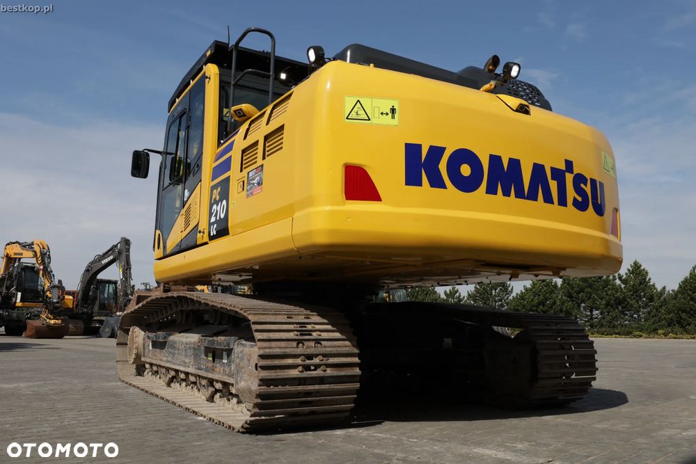 Komatsu PC210LC-11 - 6