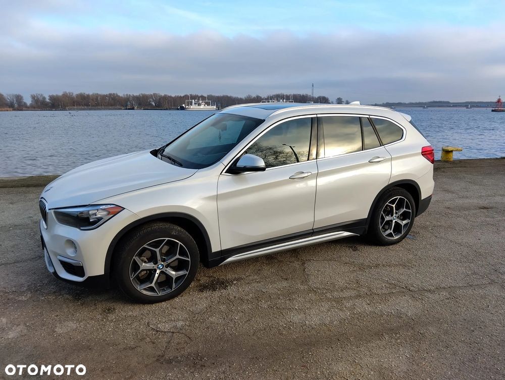 BMW X1 - 10