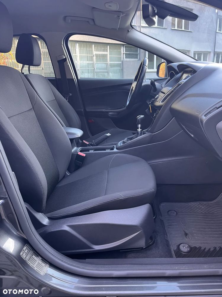 Ford Focus - 15