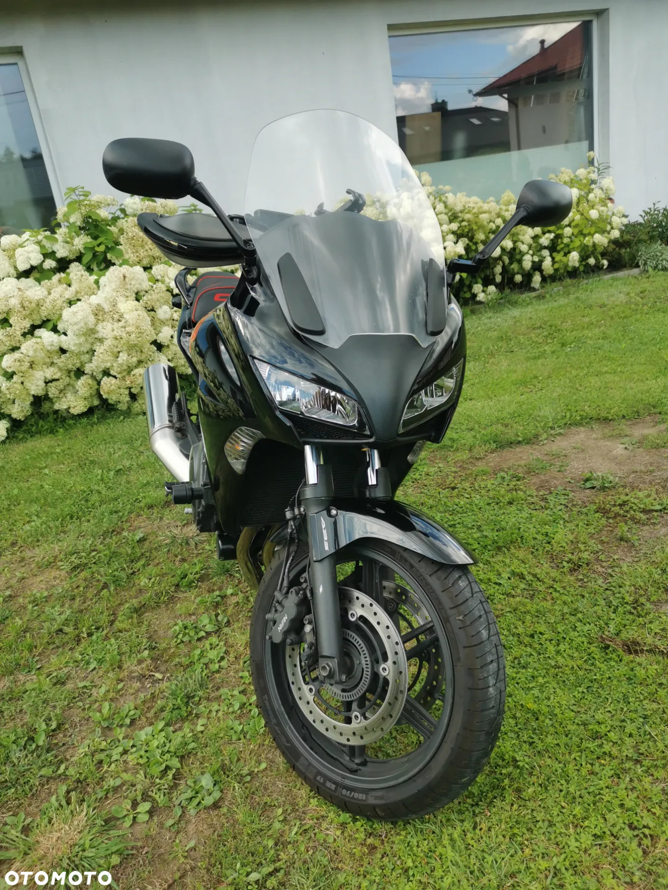 Honda CBF - 2