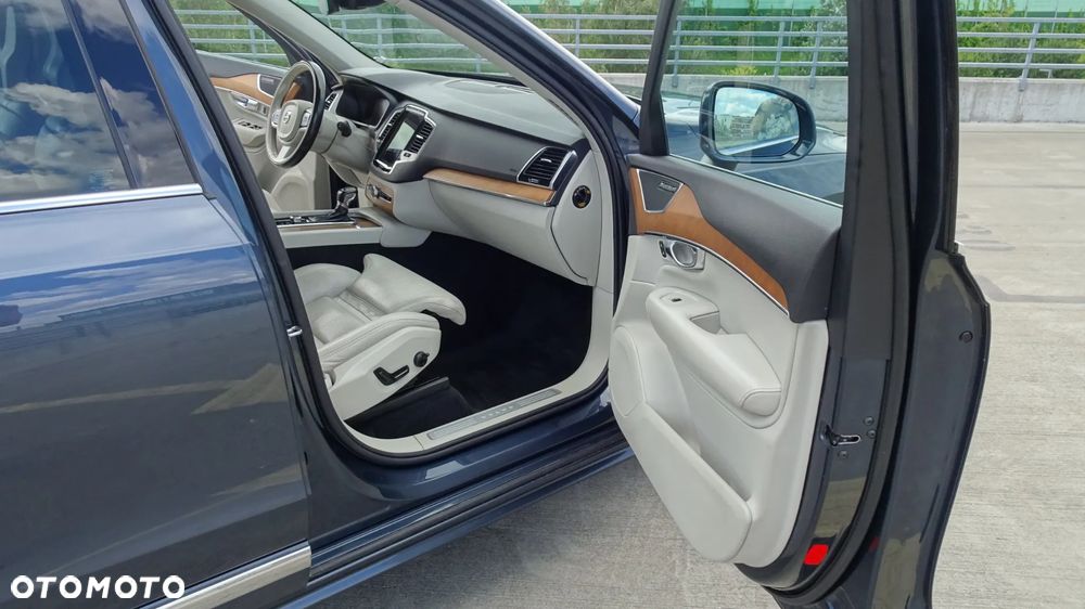 Volvo XC 90 D5 AWD Inscription - 17