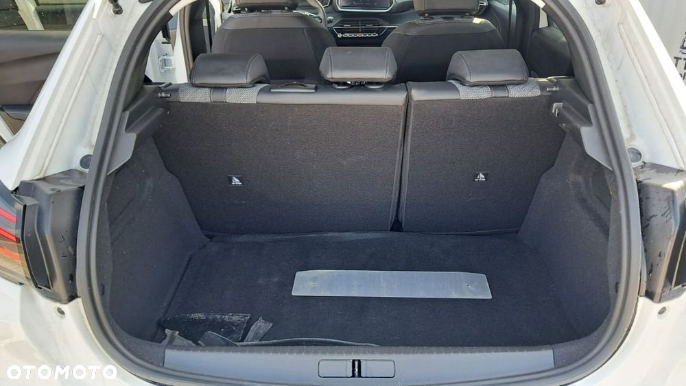 Peugeot 208 - 20