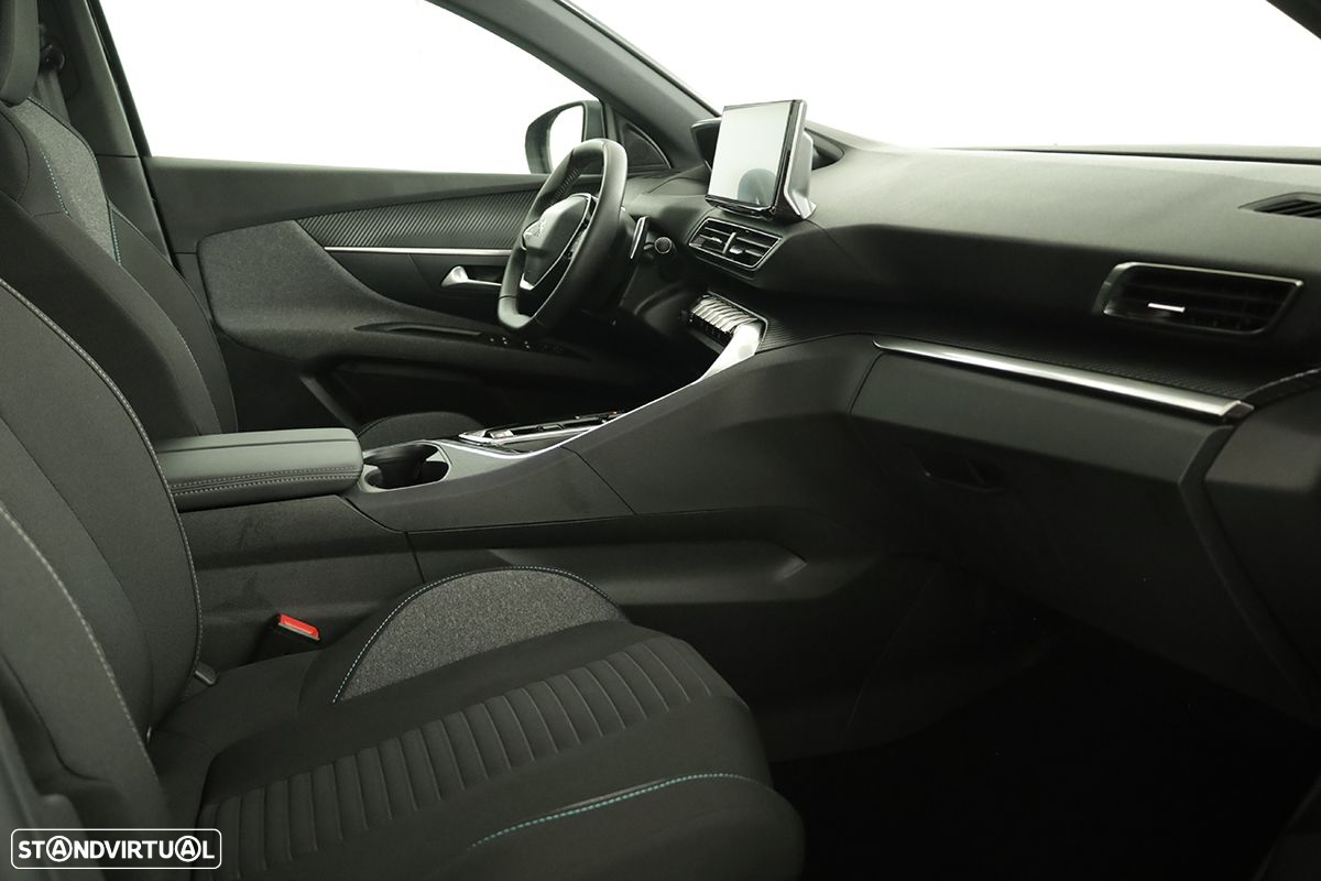 Peugeot 3008 1.6 Hybrid Allure e-EAT8 - 22