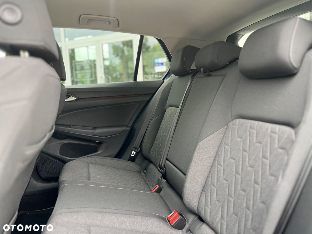 Volkswagen Golf 1.5 eTSI mHEV Life Plus DSG - 24