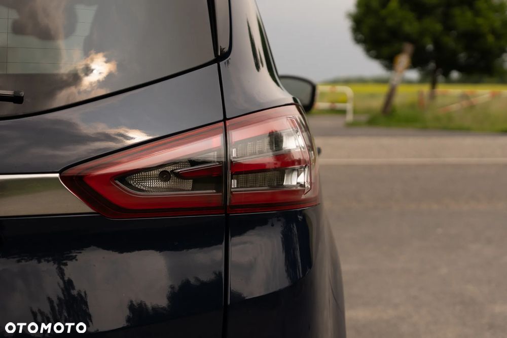 Ford S-Max - 9
