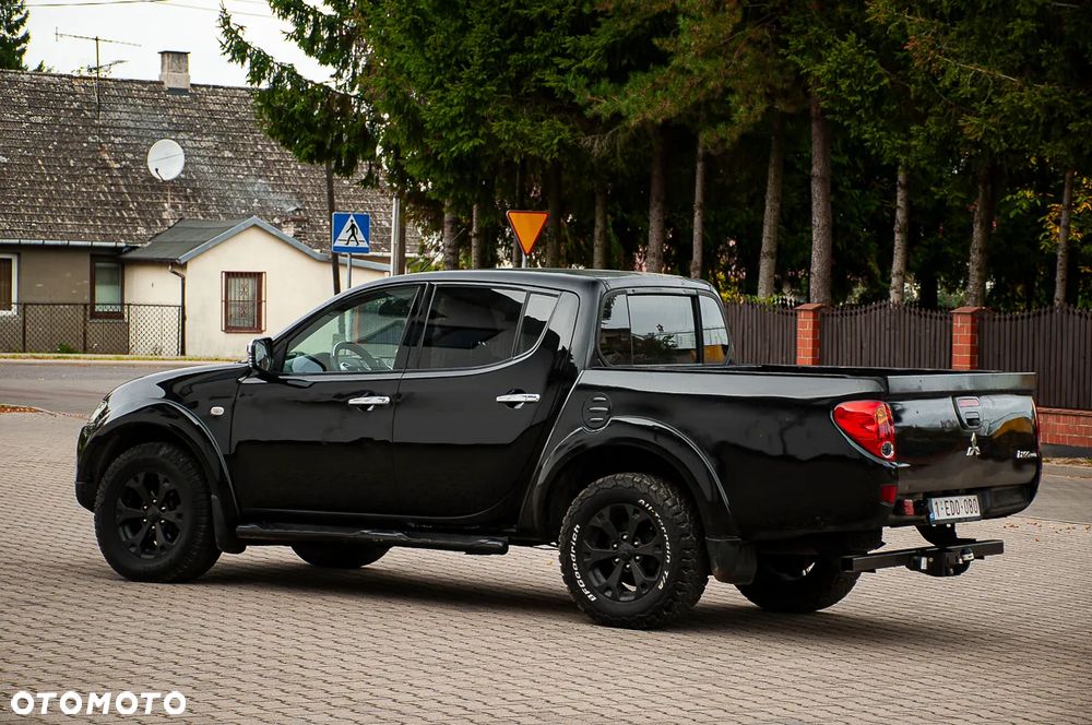 Mitsubishi L200 2012 photo 4