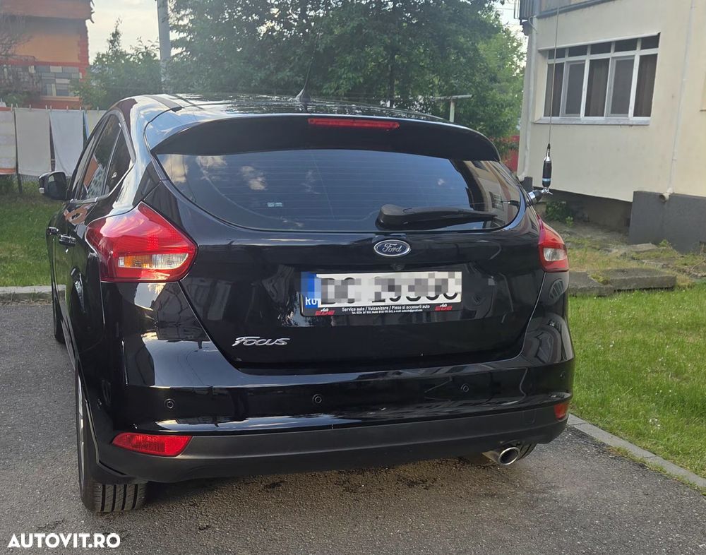 Ford Focus - 8