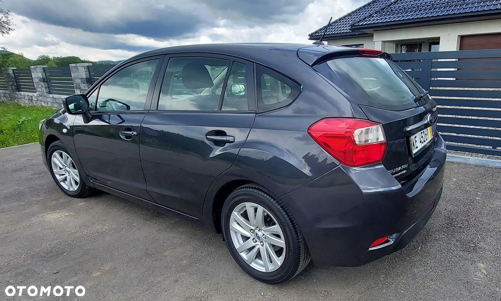 Subaru Impreza 2.0i Active - 8